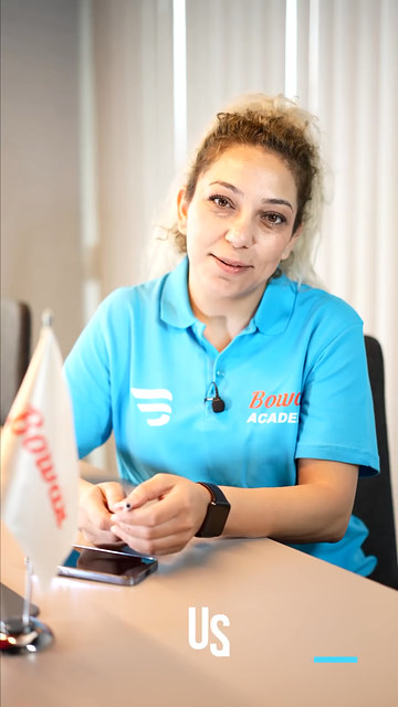 Bilgisayar öğretmeni ve araç kaplama işiyle uğraşan Remziye, pasta cila eğitimini işinde dışarıdan usta getirmeden çalışmak için aldığını anlatıyor.