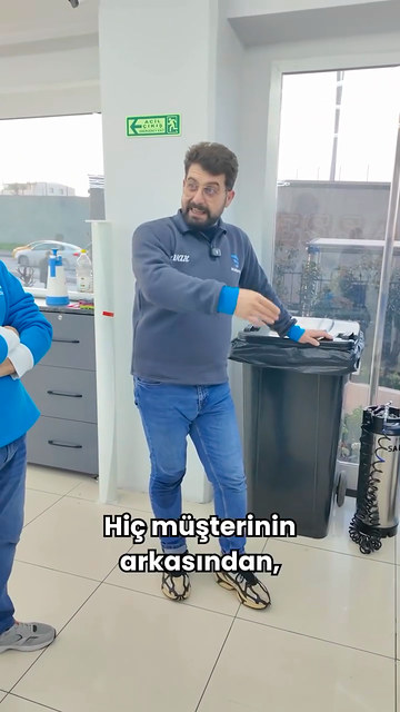 Araç sahiplerinin PPF'te kullanılan film konusunda neden kolayca yanıltılabildiğini Lokman İn müşterinin gözünden anlatıyor.
