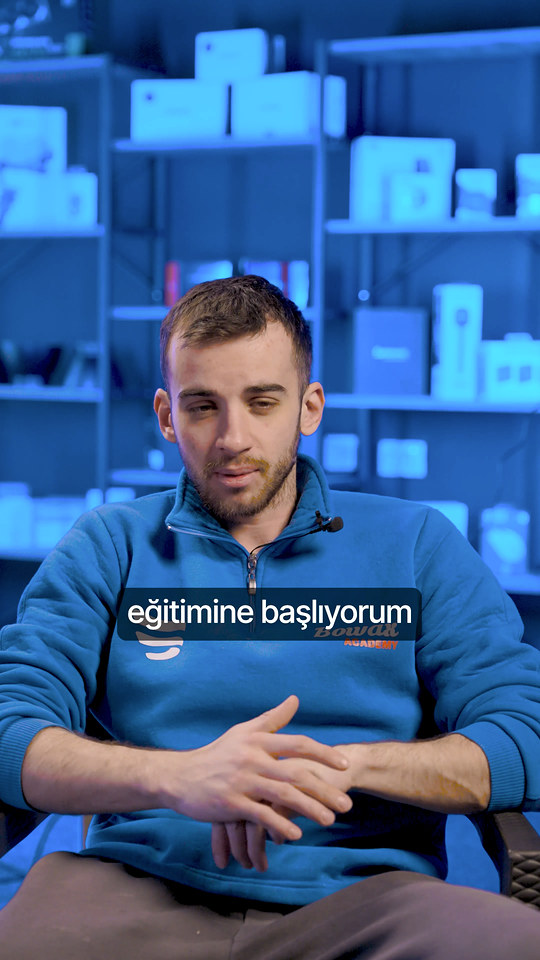 Kursiyerlerimiz akademiyi neden seçtiklerini, çalışma alanını ve daha önce pasta cila yaparken neyi yanlış bildiklerini anlatıyor.