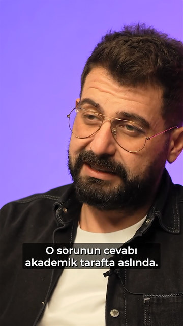 Agresif polisajda keçe, daha yumuşak pastada sünger kullanıldığını ve seçimin çiziğin seviyesine göre değiştiğini Lokman İn bir yorum üzerine anlatıyor.