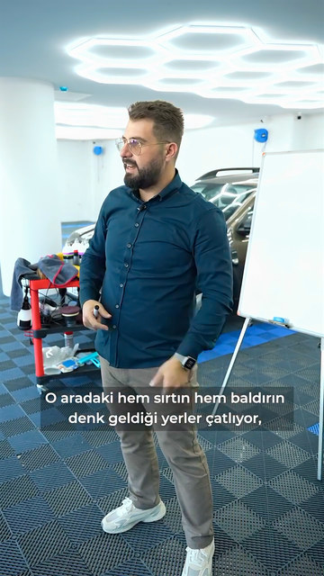 Deri koltukların neden sertleşip çatladığını ve bakımın hangi aralıkla yapılacağını Bowax kurucusu Lokman İn anlatıyor.