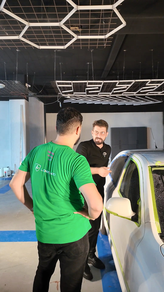 Pasta cilada liftin yalnız aracın alt kısmı için değil, kaput ve tavanda da doğru çalışma yüksekliği için kullanıldığını Lokman İn anlatıyor.
