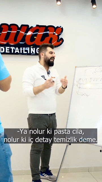Çizikleri alınan bir araçta fitil, stop ya da far zarar görmüşse pasta cilanın neden boşa gittiğini Bowax kurucusu Lokman İn anlatıyor.