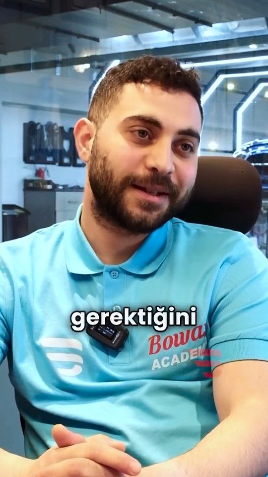 Bowax Academy'de eğitimini tamamlayan kursiyerlerimiz, akademiye gelişlerini ve buradan ne öğrenerek ayrıldıklarını kısaca anlatıyor.