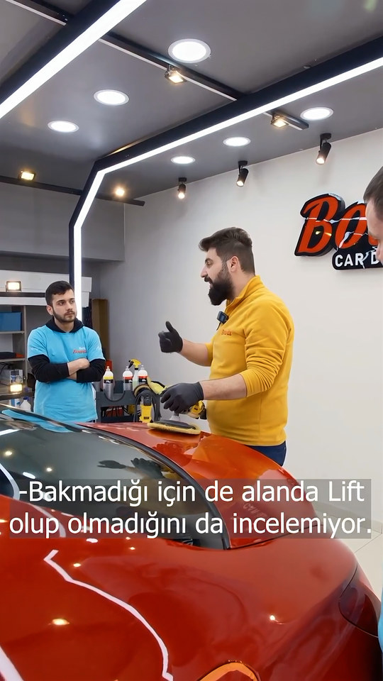 Pasta cilada kapı altlarının neden atlanmaması gerektiğini Bowax kurucusu Lokman İn anlatıyor; lift kullanmayan dükkânda bu bölge yarım kalır.