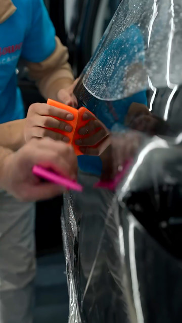 PPF kaplama, cam filmi, car detailing, boyasız göçük düzeltme ve renkli kaplama bölümlerinin sayıldığı kısa tanıtım; görüntüler gerçek araçtan.