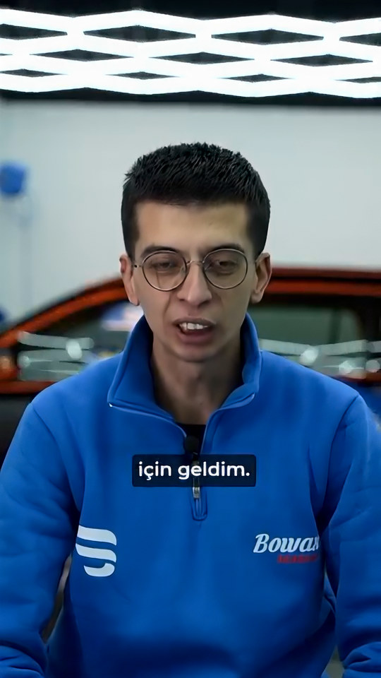 Cam filmi, PPF kaplama, boyasız göçük ve detaylı temizlik alanlarında eğitim alan Efe, Mehmet ve Sinan Can deneyimlerini anlatıyor.