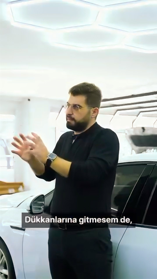 Bowax Academy'den yetişenlerin ileride rakip olup olmayacağı sorusuna Lokman İn, kursiyerlerimizi ve oto detailing sektörünü nasıl gördüğünü anlatıyor.