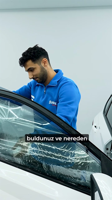 Academy Mikrofon'da kursiyerlerimize Bowax Academy'yi nereden bulduklarını ve ilk gün ne hissettiklerini sorduk; cevaplardan biri sosyal medya.