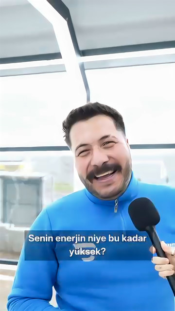 Academy Mikrofon'da hafta ortasında kursiyerlerimize eğitimin nasıl gittiğini sorduk; cevaplar kısa ve esprili.