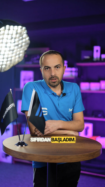 Polisaj ve boyasız göçük düzeltme eğitimi alan kursiyerimiz, sıfırdan başladığını ve eğitimin ağırlıkla uygulamayla geçtiğini anlatıyor.