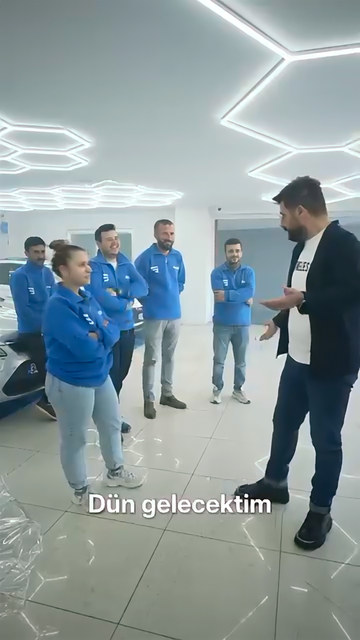 Lokman İn'le Academy Mikrofon'da haftanın ilk gününde eğitime başlayan kursiyerlerimize ilk izlenimlerini ve beklentilerini sorduk.
