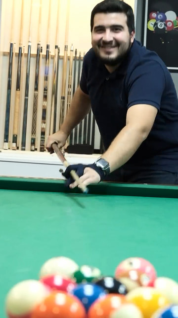 Bowax Academy'de haftanın eğitim grubuyla Amerikan bilardo turnuvası yaptık; maçlar çekişmeli geçti, sonunda şampiyona hediyesini verdik.